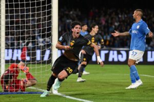 Napoli-Roma 3-3, che partita! Balerdi la riprende due volte